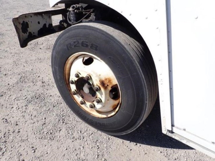 2013-freightliner-mt55-image-39