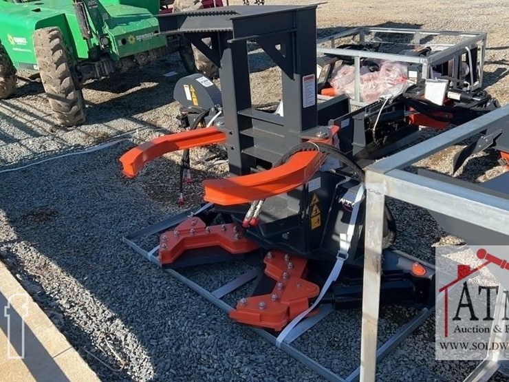 new-wig-tree-shear---skidsteer-attachment-image-2