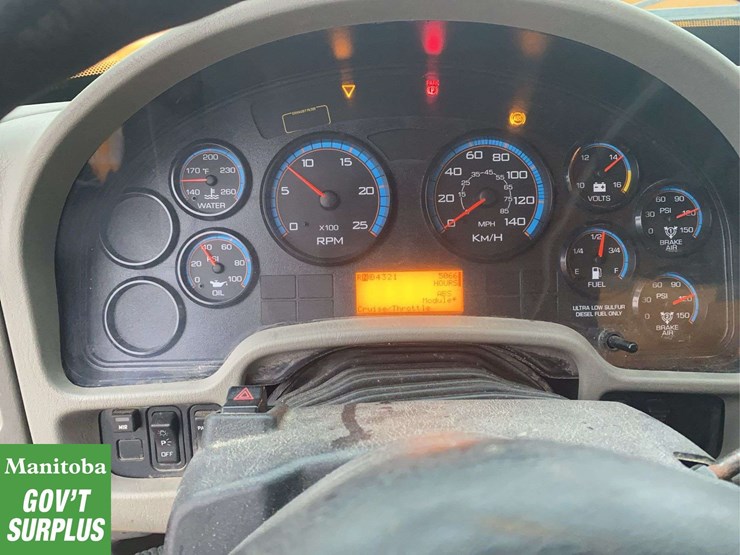 2011-international-workstar-7600-image-23