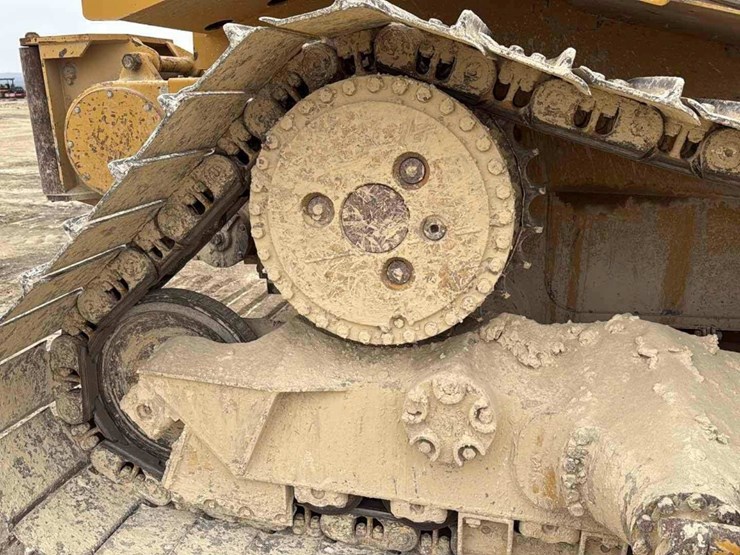 caterpillar-d6t-lgp-image-17