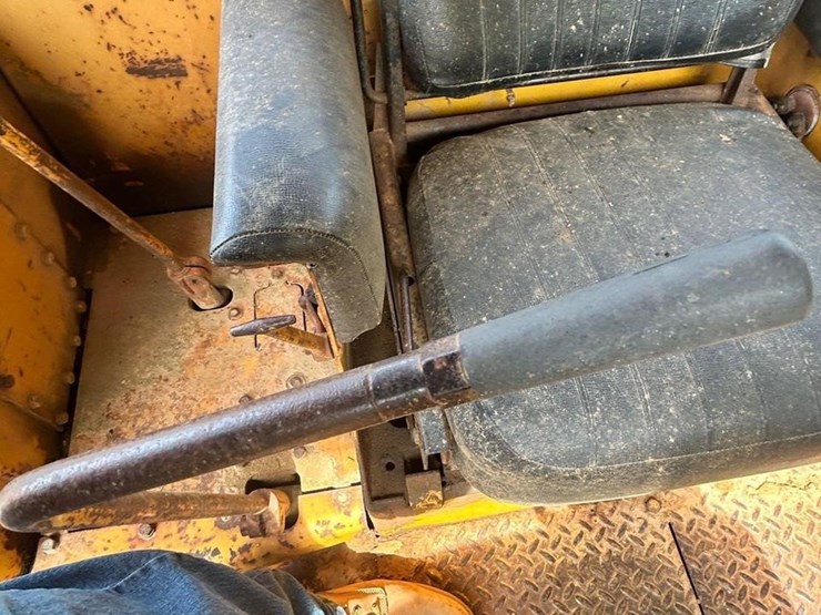 1974-caterpillar-d7f-image-33