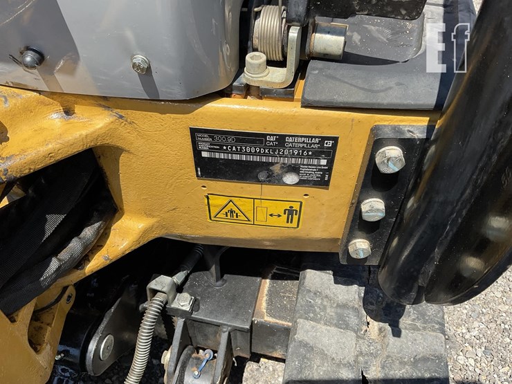 2022-caterpillar-300.9d-image-19