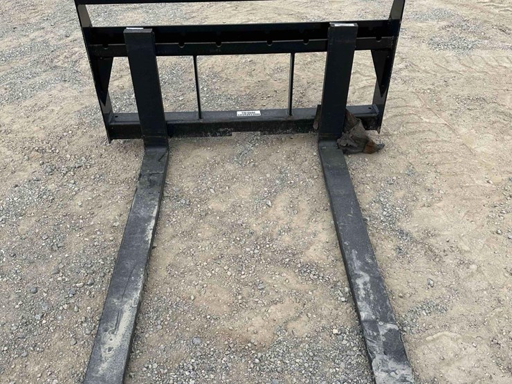 unused-kivel-48"-pallet-fork-attachment-image-2
