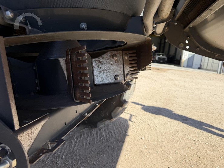 2022-claas-lexion-7500-image-88