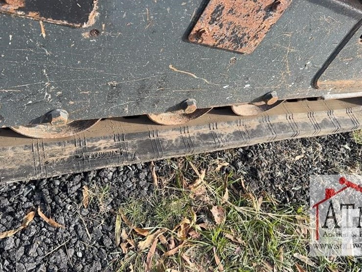 2008-bobcat-t190-image-18