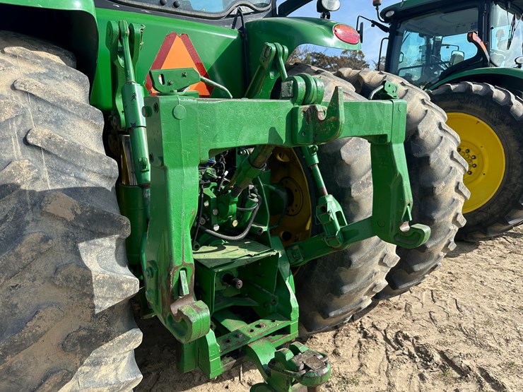 2010-john-deere-8295r-image-21