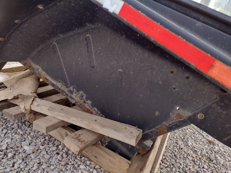 new-holland-3930-tractor-cab-(qea-6446)-image-8