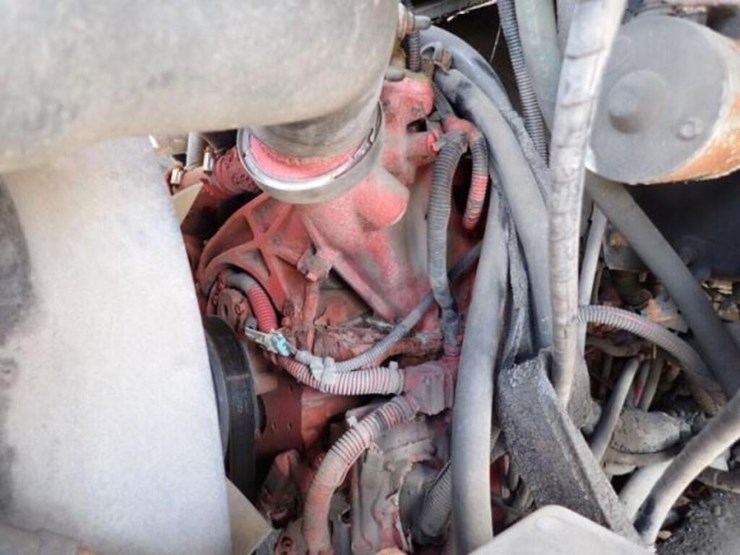 2013-freightliner-mt55-image-28