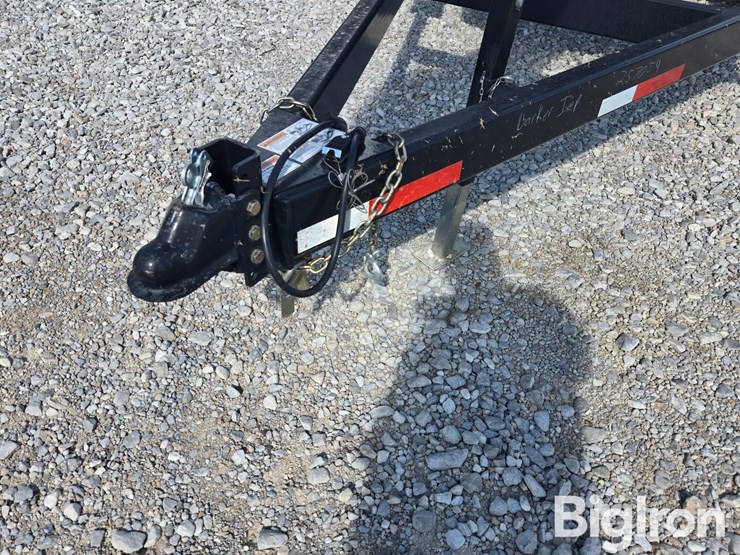 2023-j&m-c450-4-box-seed-tender-image-9