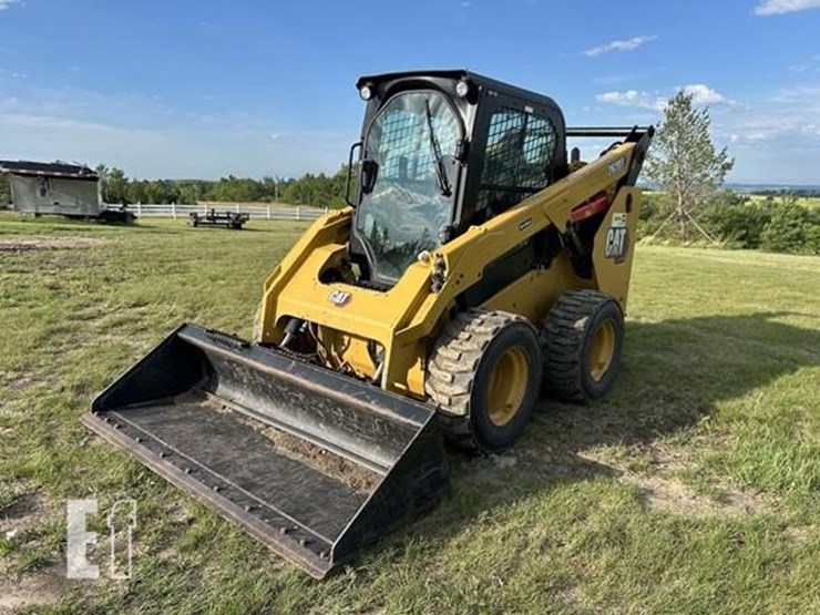 2019-caterpillar-262d3-image-1