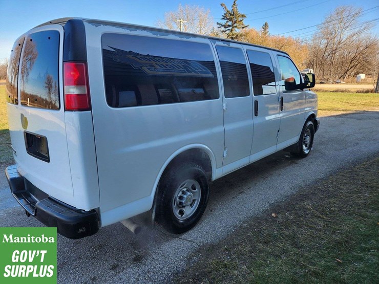 2012-chevrolet-express-2500-image-5