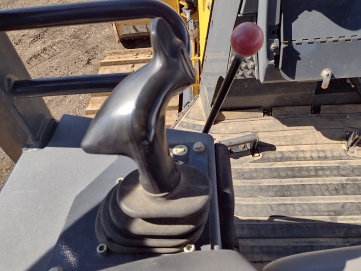 deere-450k-lgp-image-11