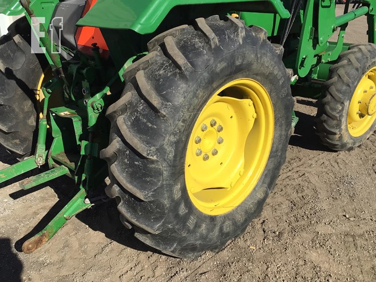 2014-john-deere-5045e-image-22