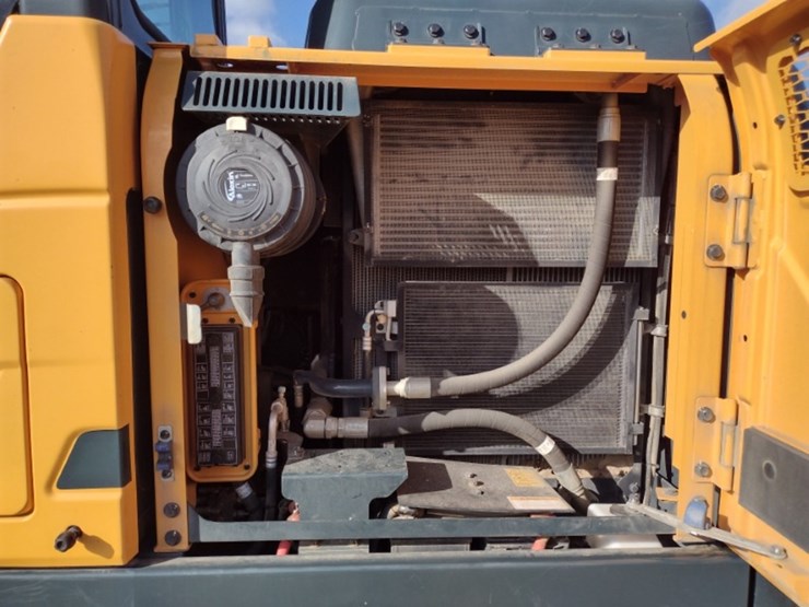 20-hyundai-hx140-lc-image-40