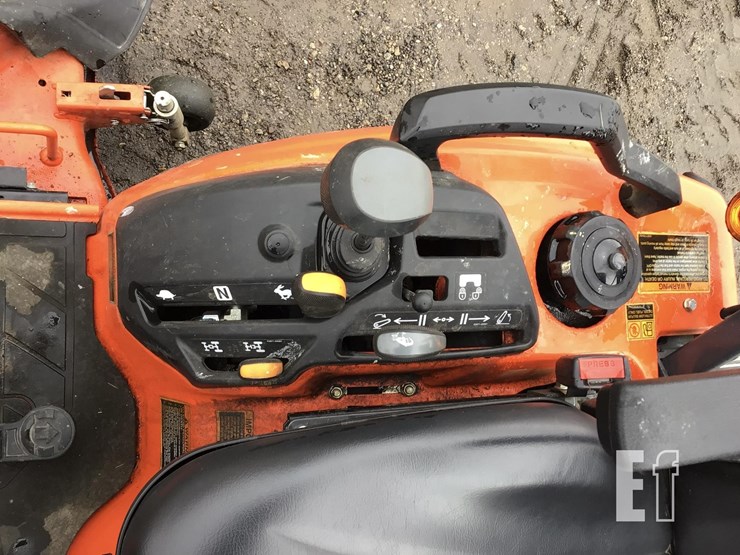 2022-kubota-bx2380-image-15