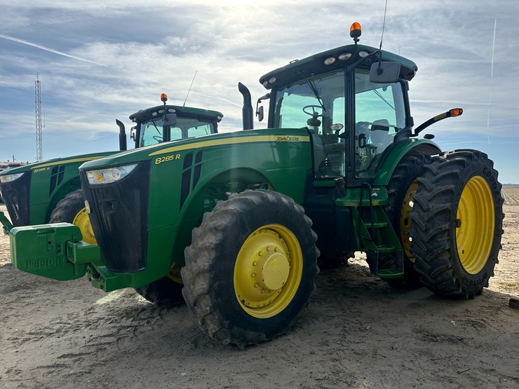 2013-john-deere-8285r-image-1