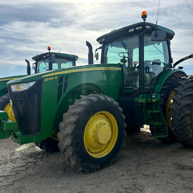2013 JOHN DEERE 8285R