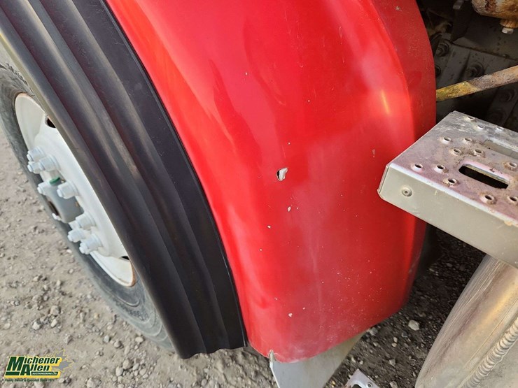 2002-sterling-lt9500-image-38