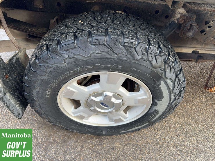 2012-ford-f150-xlt-image-12