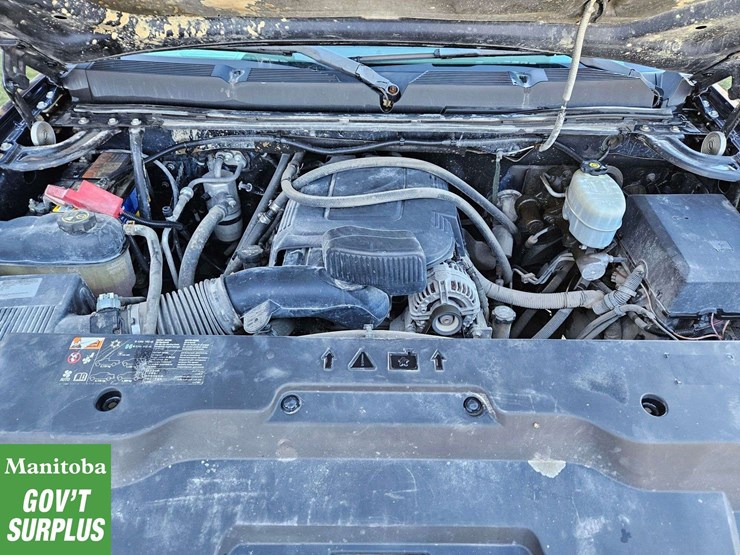 2012-chevrolet-silverado-2500hd-image-17