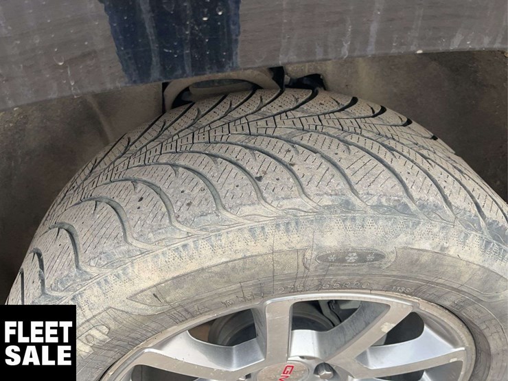 2018-gmc-yukon-denali-image-7