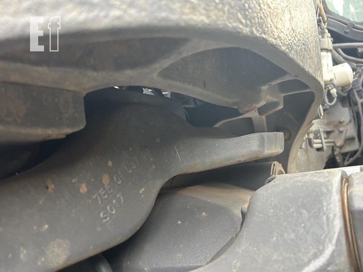 2014-challenger-mt585d-image-54