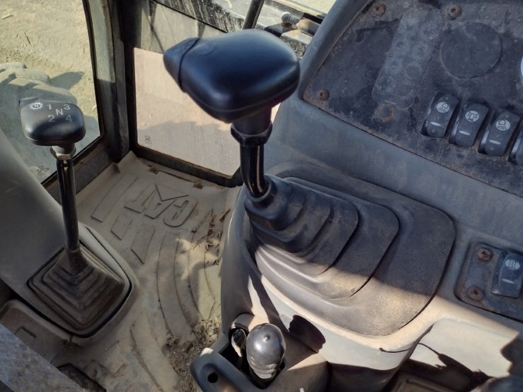 caterpillar-420d-image-9