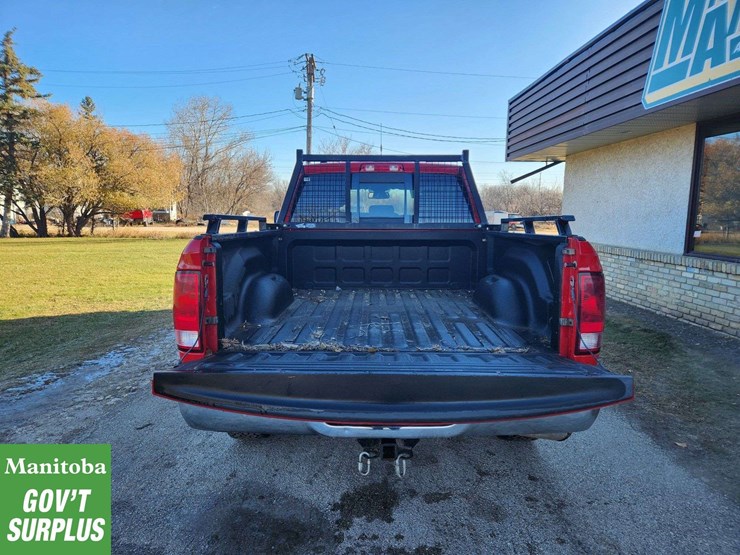 2015-dodge-1500-image-8