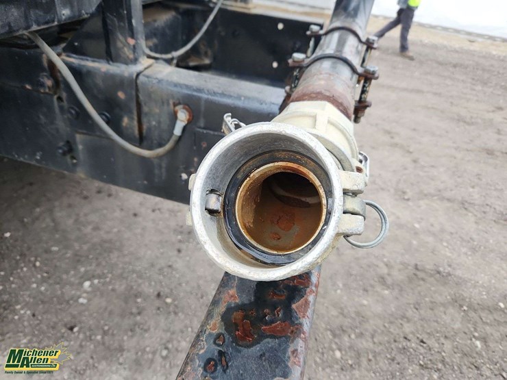 1976-mack-r600-image-32