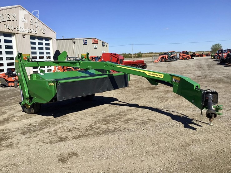 2023-john-deere-s300-image-1