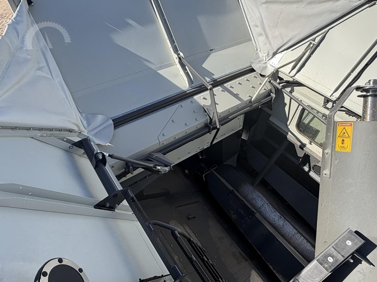 2022-claas-lexion-7500-image-70