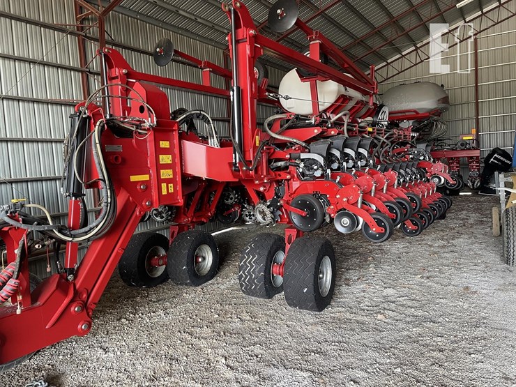 2024-case-ih-2160-image-1