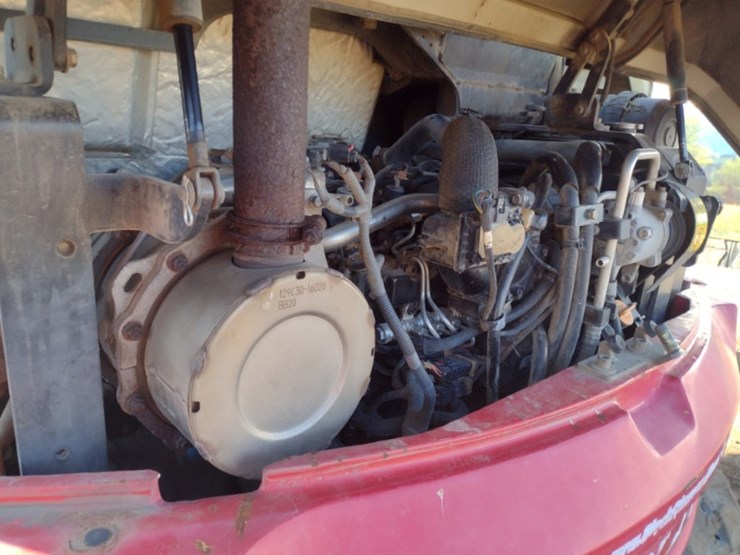 18-takeuchi-tb260cra-excavator-(qea-4048)-image-45