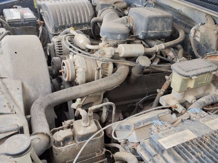 1999-chevrolet-2500-image-2