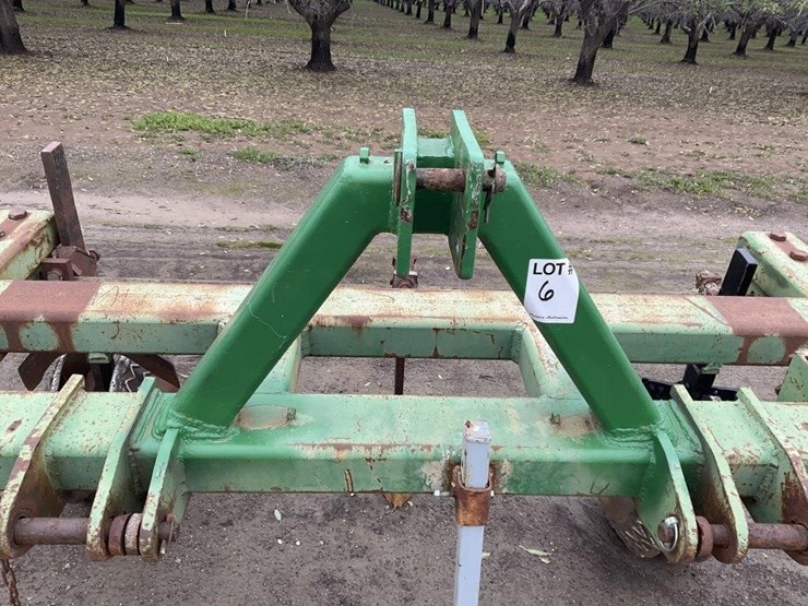 custom-3-pt-single-shank-chisel-image-8