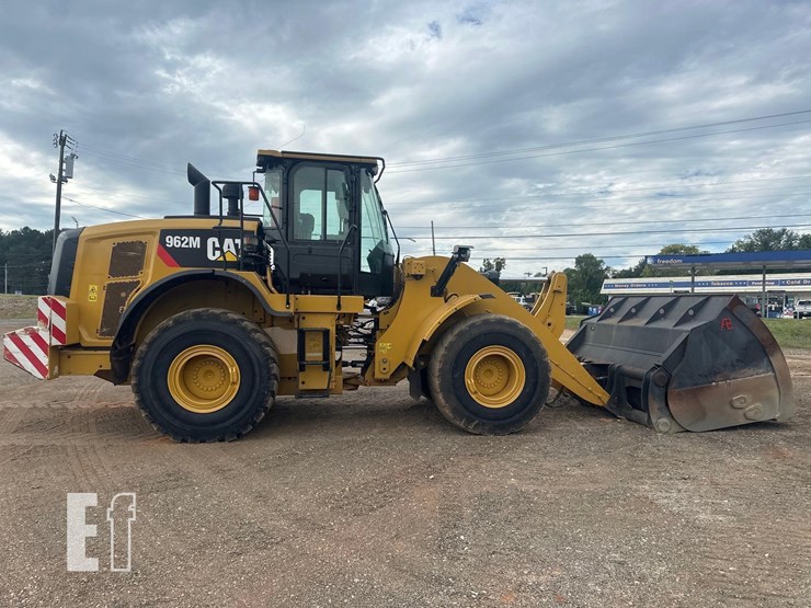 2020-caterpillar-962m-image-2