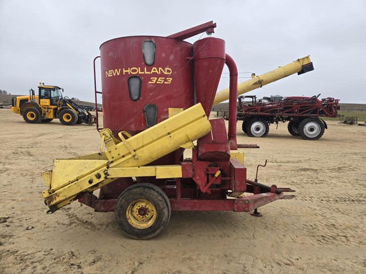 353-new-holland-353-image-2