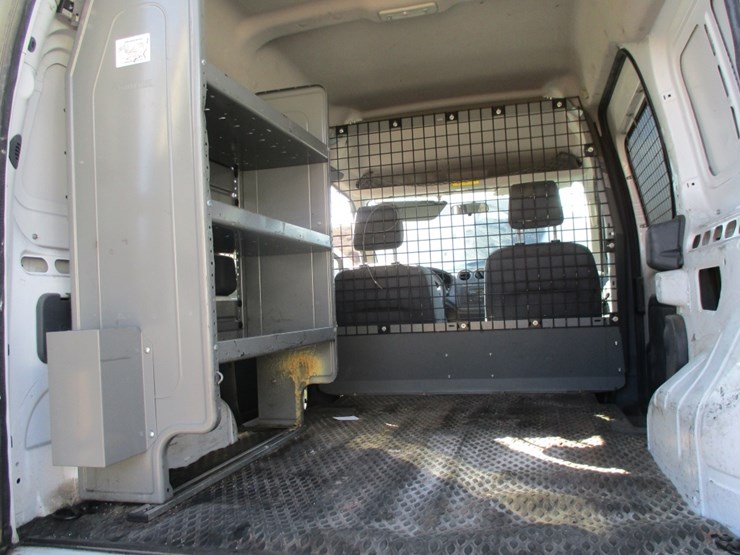 2010-ford-transit-connect-image-13