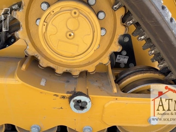 2023-caterpillar-289d3-image-40