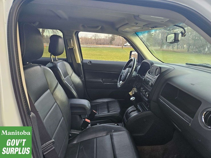 2014-jeep-patriot-image-35