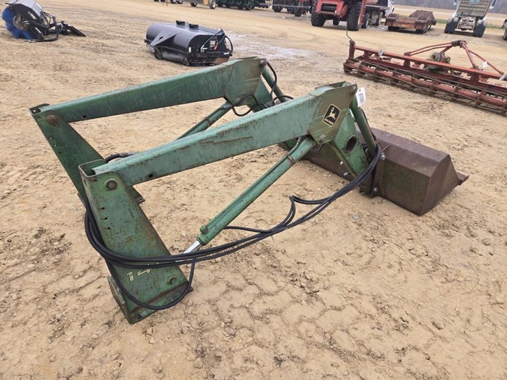 john-deere-148-image-5