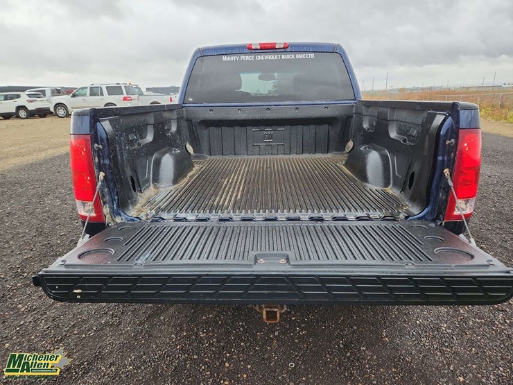 2010-gmc-sierra-1500-image-23