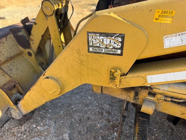 caterpillar-420d-image-54