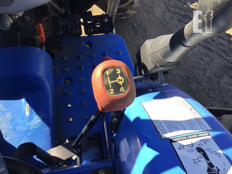 2017-new-holland-workmaster-40-image-20