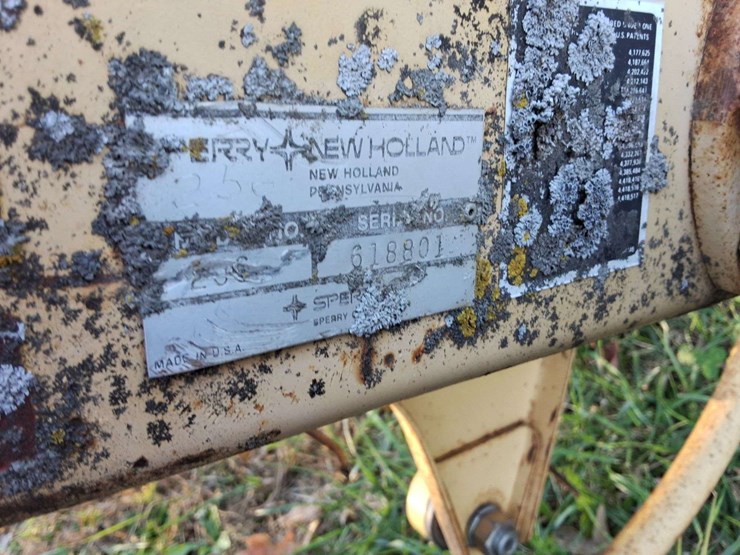 new-holland-256-image-5