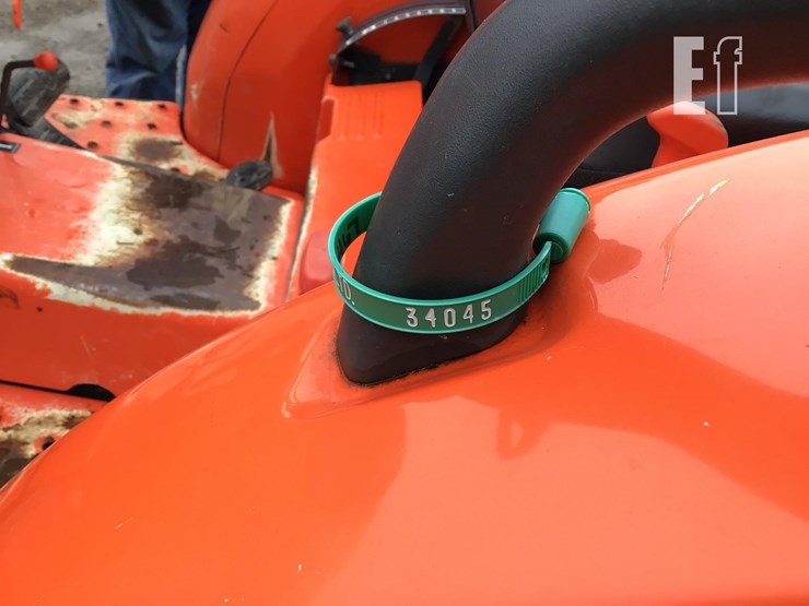 2020-kubota-l2501-image-22