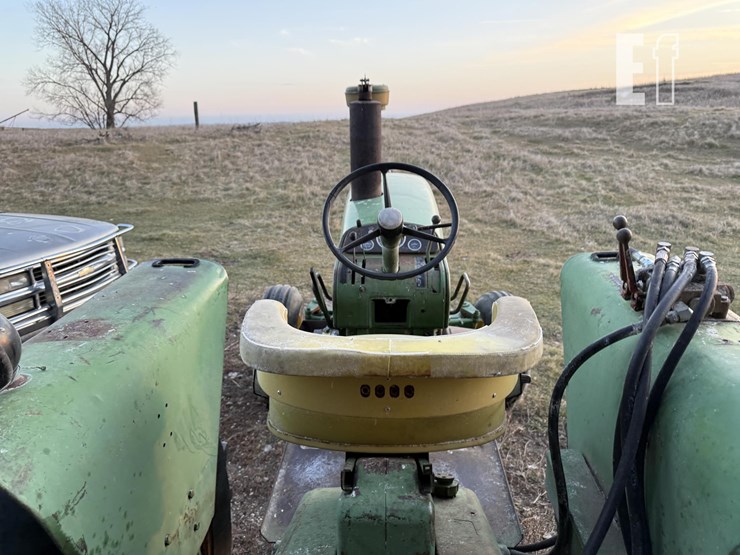 john-deere-4010-image-8