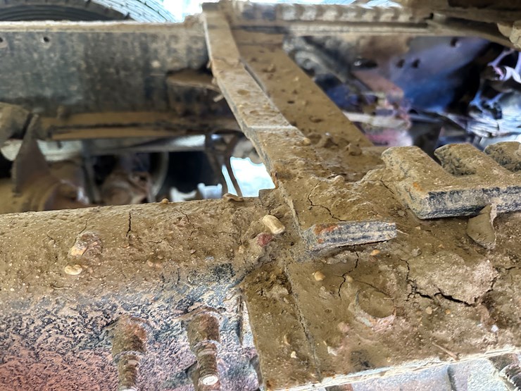 #33708-•-2014-mack-cxu-t/a-daycab-truck-tractor-1m1aw02y3em038036-image-21