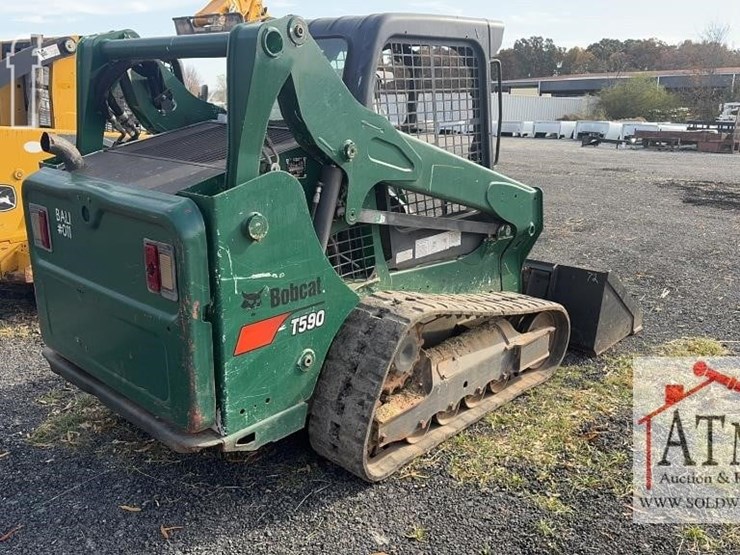 2016-bobcat-t590-image-3