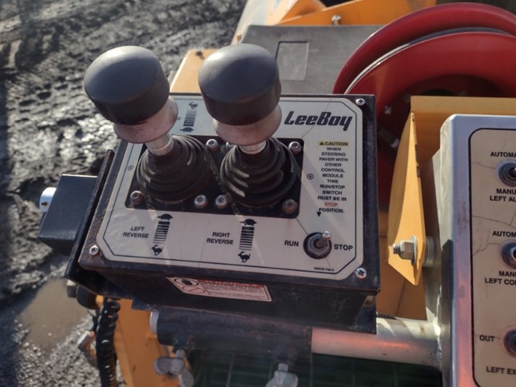 leeboy-8515d-asphalt-paver-(qea-4018)-image-8